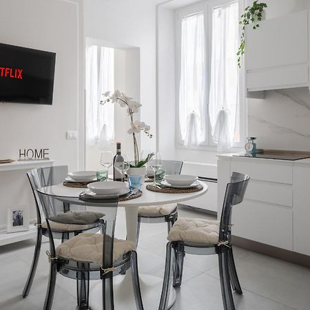 Via Ponte Alle Mosse, 19 - Florence Charming Apartments - A Chic, Newly Renovated Apartment Near Tram Leopolda, A Few Min From Downtown מראה חיצוני תמונה