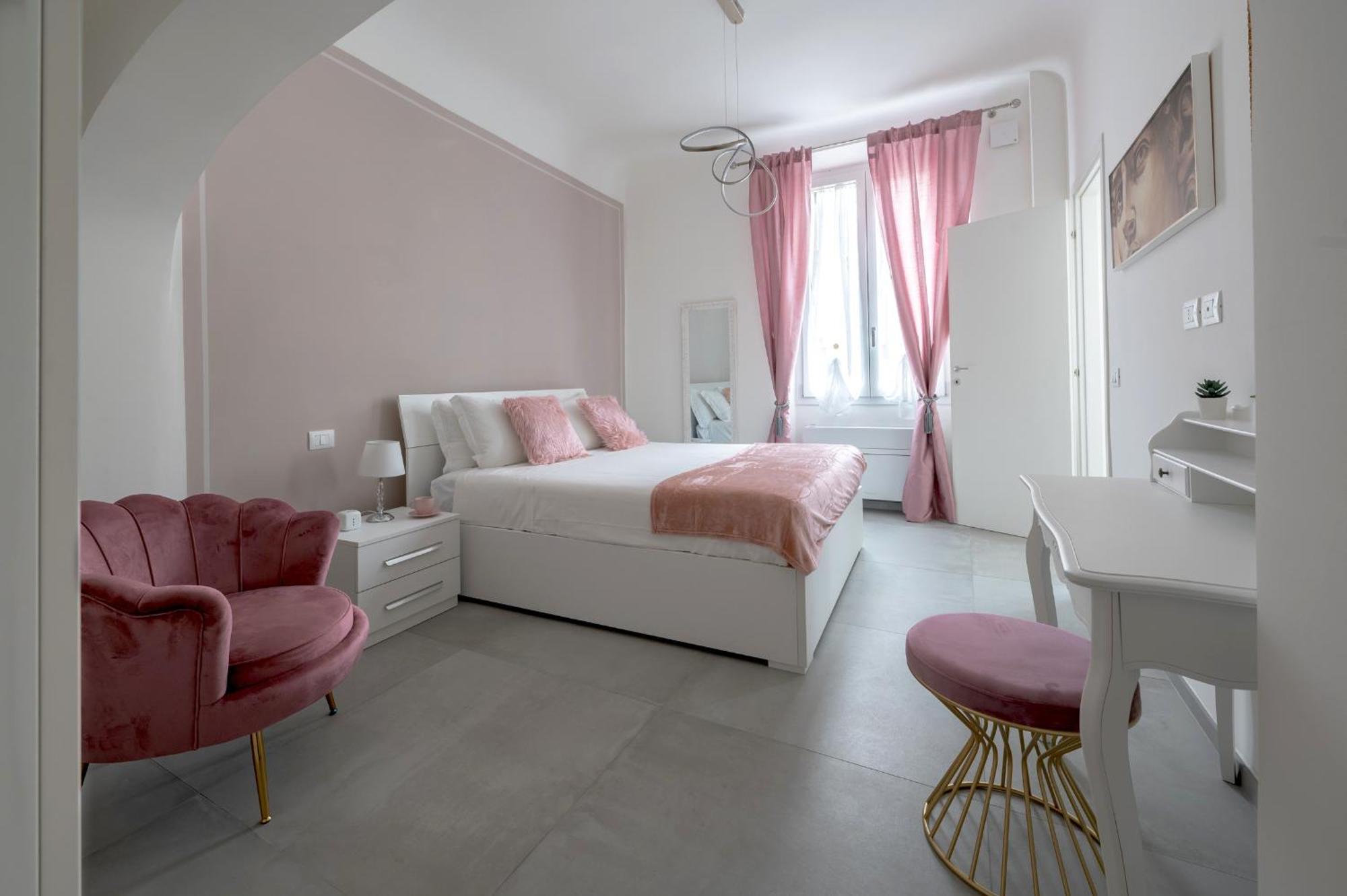 Via Ponte Alle Mosse, 19 - Florence Charming Apartments - A Chic, Newly Renovated Apartment Near Tram Leopolda, A Few Min From Downtown מראה חיצוני תמונה