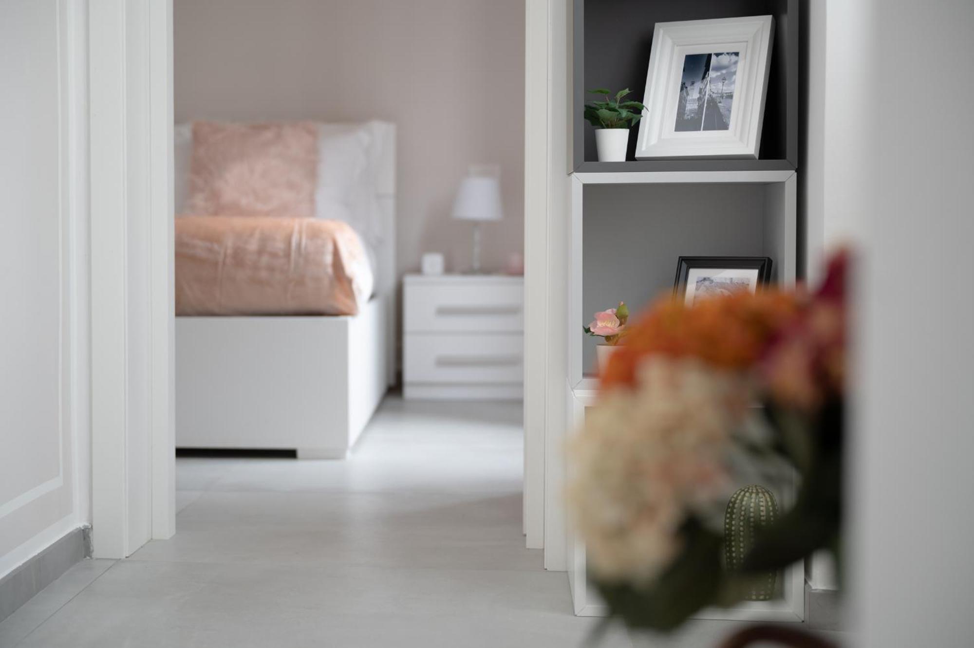 Via Ponte Alle Mosse, 19 - Florence Charming Apartments - A Chic, Newly Renovated Apartment Near Tram Leopolda, A Few Min From Downtown מראה חיצוני תמונה