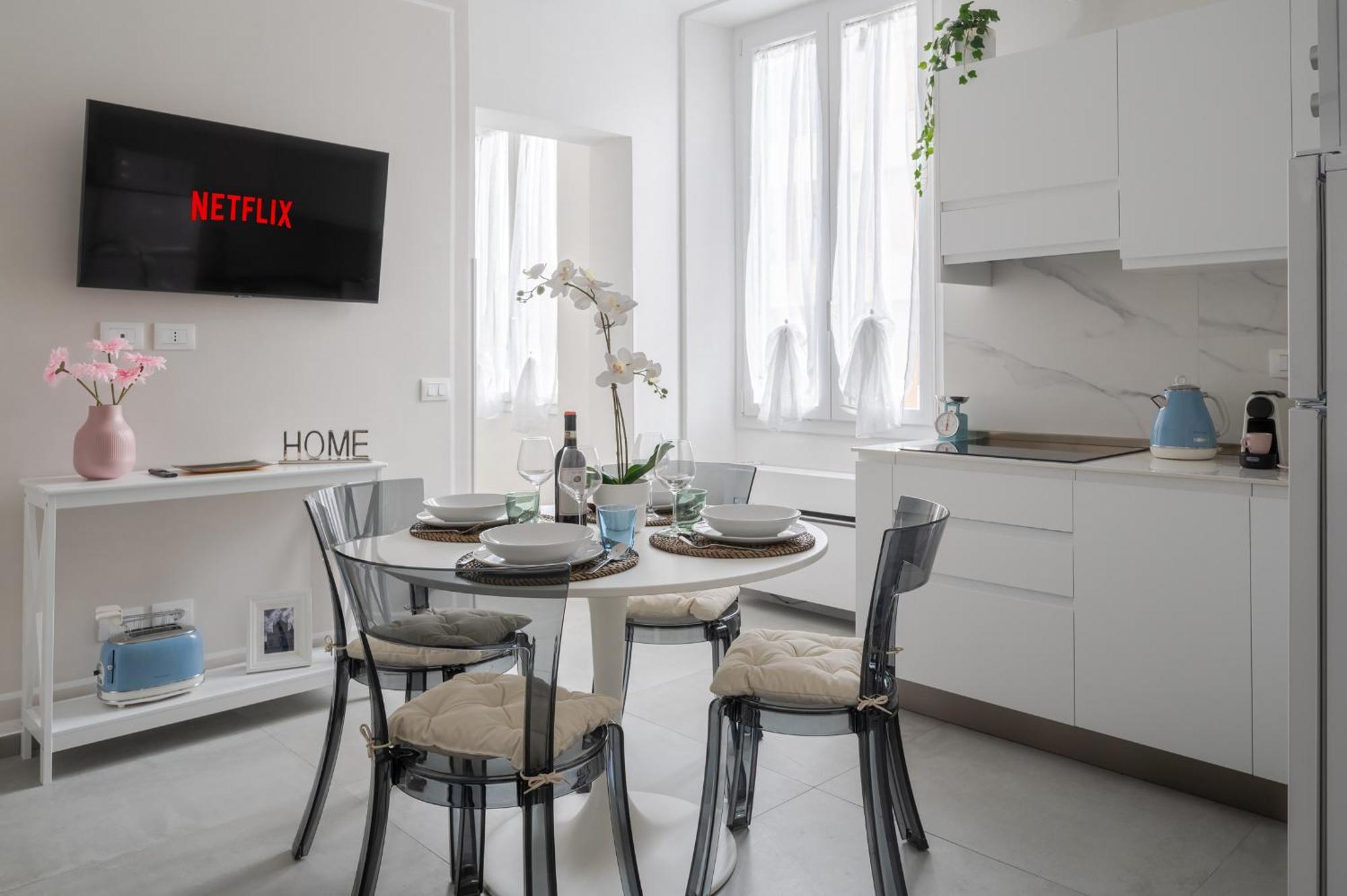 Via Ponte Alle Mosse, 19 - Florence Charming Apartments - A Chic, Newly Renovated Apartment Near Tram Leopolda, A Few Min From Downtown מראה חיצוני תמונה